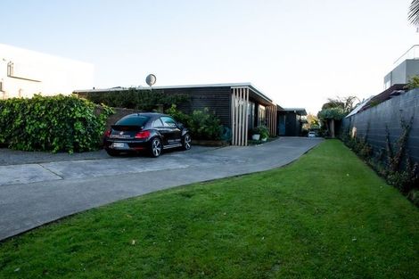 Photo of property in 2/246 Lake Road, Hauraki, Auckland, 0622