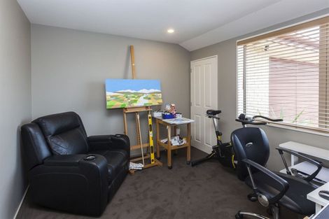 Photo of property in 5 Village Lane, Halswell, Christchurch, 8025