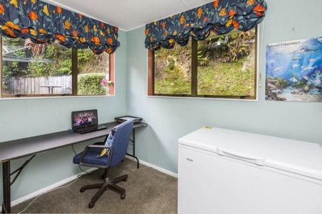 Photo of property in 105b Kamahi Street, Stokes Valley, Lower Hutt, 5019