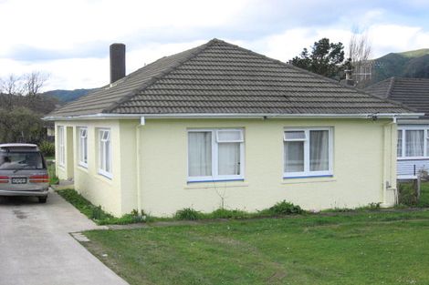 Photo of property in 44 Wainuiomata Road, Wainuiomata, Lower Hutt, 5014