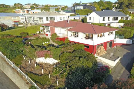 Photo of property in 12 Selwyn Street, South Hill, Oamaru, 9400
