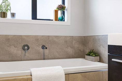 Photo of property in 21 Northbrook Glen, Flagstaff, Hamilton, 3210