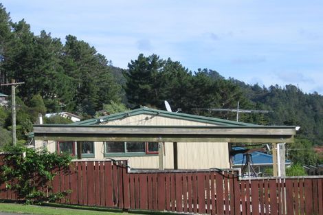 Photo of property in 96 Manuka Street, Stokes Valley, Lower Hutt, 5019