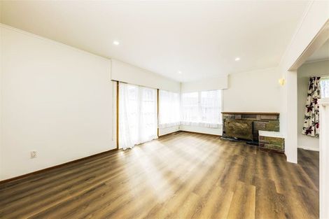 Photo of property in 65 Christmas Road, Manurewa, Auckland, 2102