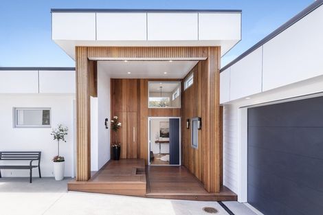 Photo of property in 1/13 Estelle Place, Farm Cove, Auckland, 2012