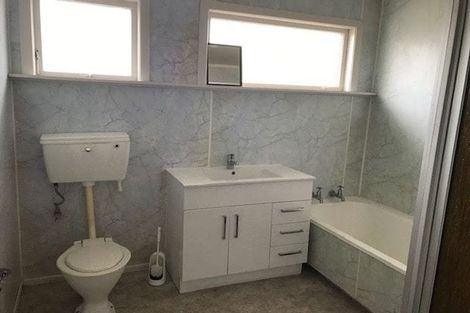 Photo of property in 30 Carrington Avenue, Hillcrest, Hamilton, 3216