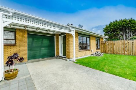 Photo of property in 8a Makora Road, Otaihanga, Paraparaumu, 5036