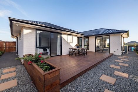 Photo of property in 48 Stationmasters Way, Prebbleton, 7604