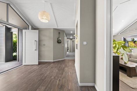 Photo of property in 12 Spur Road, Havelock North, 4130