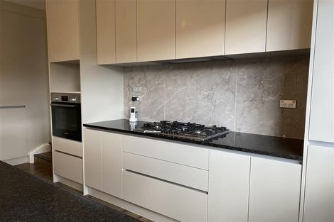 Photo of property in 2 Tannaghmore Drive, Flat Bush, Auckland, 2019