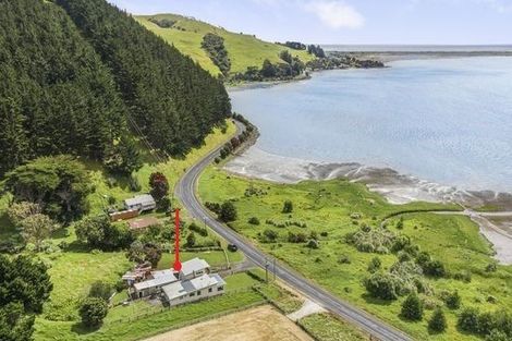 Photo of property in 2273 Tuakau Bridge-port Waikato Roa, Port Waikato, Tuakau, 2695