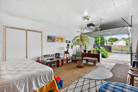 Photo of property in 1/3 Butterworth Drive, Glendene, Auckland, 0602