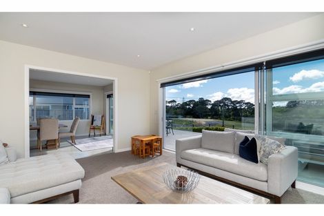 Photo of property in 4 York Terrace, Riverhead, 0820