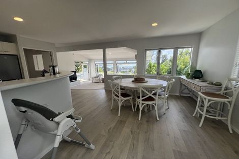 Photo of property in 17a Beach Road, Manly, Whangaparaoa, 0930