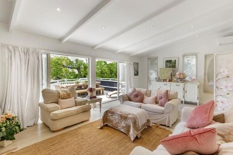 Photo of property in 2 Manaia Place, Mairangi Bay, Auckland, 0630