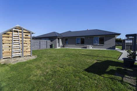 Photo of property in 32 Blue Stone Drive, Waiareka Junction, Oamaru, 9401