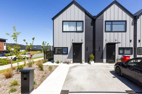 Photo of property in 1 Raeble Walkington Lane, Wallaceville, Upper Hutt, 5018