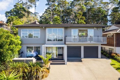 Photo of property in 42 Ravenwood Drive, Forrest Hill, Auckland, 0620
