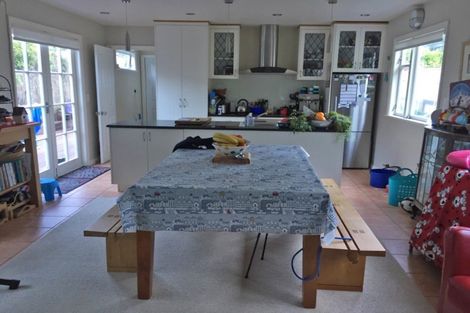 Photo of property in 6 Miro Street, Eastbourne, Lower Hutt, 5013