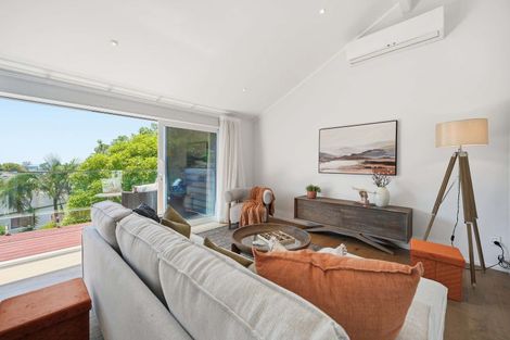 Photo of property in 34 Montclair Rise, Browns Bay, Auckland, 0630