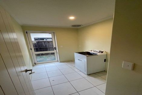 Photo of property in 16 O'dea Place, Burnside, Christchurch, 8053