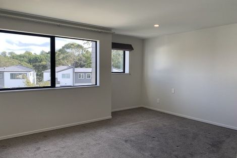 Photo of property in 1/18 Kaimai Avenue, Massey, Auckland, 0614
