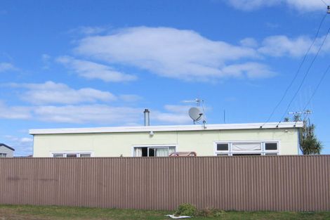 Photo of property in 30 Pratt Avenue, Foxton Beach, Foxton, 4815