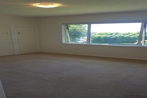 Photo of property in 2/130 Rangatira Road, Beach Haven, Auckland, 0626