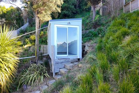 Photo of property in 12 Chartwell Drive, Crofton Downs, Wellington, 6035