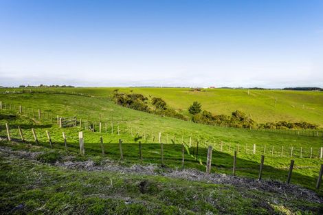 Photo of property in 902 Ararata Road, Ararata, Hawera, 4674