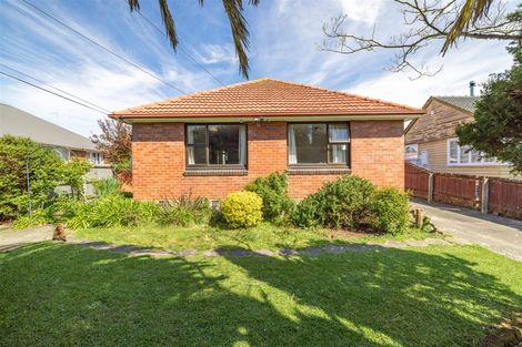 Photo of property in 28 Rowcliffe Crescent, Avonside, Christchurch, 8061