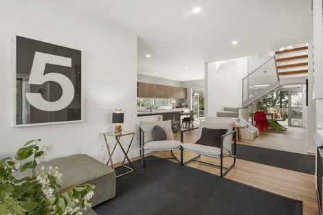 Photo of property in 26 Severn Street, Island Bay, Wellington, 6023