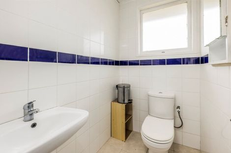 Photo of property in 11 Tomlin Place, Mangere East, Auckland, 2024