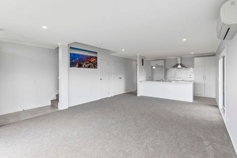 Photo of property in 12 Huke Lane, Takanini, 2112