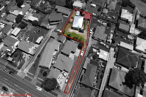 Photo of property in 208 Russell Road, Manurewa, Auckland, 2102