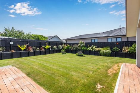 Photo of property in 99 The Drive, Paraparaumu Beach, Paraparaumu, 5032