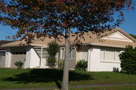 Photo of property in 2/182 Millhouse Drive, Golflands, Auckland, 2013