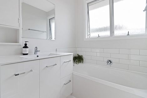 Photo of property in 19 Sherwood Drive, Pukete, Hamilton, 3200