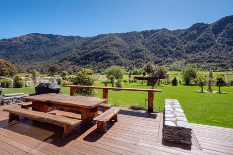 Photo of property in 46 Tui Drive, Mount Creighton, Queenstown, 9371