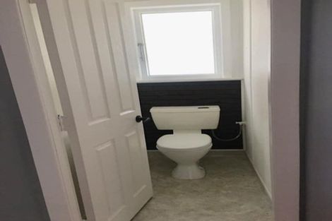 Photo of property in 34 Ranui Terrace, Tawa, Wellington, 5028