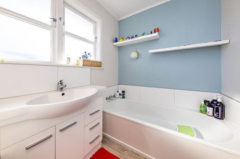 Photo of property in 62 Orams Road, Hillpark, Auckland, 2102