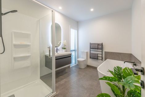 Photo of property in 35 Ashford Avenue, Hokowhitu, Palmerston North, 4410