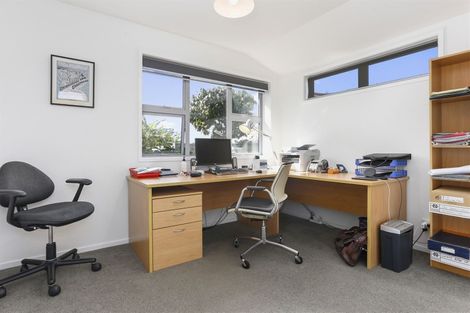 Photo of property in 5 Alberta Street, Point Chevalier, Auckland, 1022