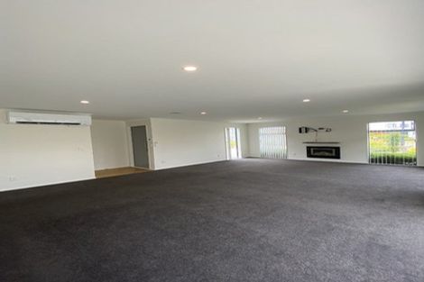 Photo of property in 9 Okataina Way, Aotea, Porirua, 5024