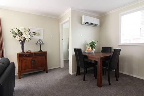 Photo of property in 5 Kowhai Avenue, Ebdentown, Upper Hutt, 5018