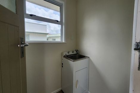 Photo of property in 235 Warwick Road, Mayfair, Hastings, 4122