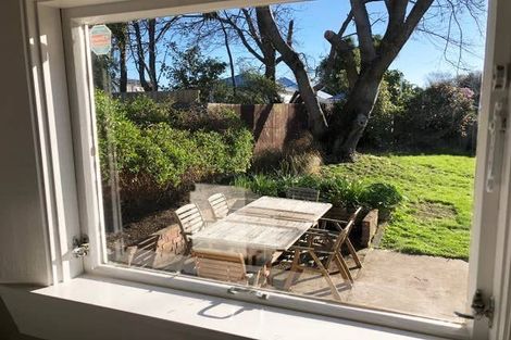 Photo of property in 11 Woodville Street, Edgeware, Christchurch, 8013