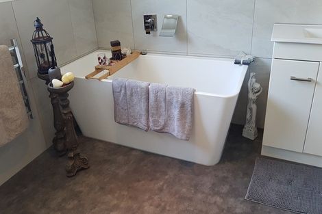 Photo of property in 78 Golf Links Road, Ruatapu, 7883