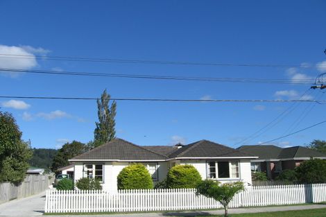 Photo of property in 31 Oxford Crescent, Ebdentown, Upper Hutt, 5018