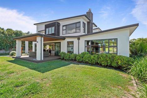 Photo of property in 21 Ashwood Avenue, Dairy Flat, Albany, 0792